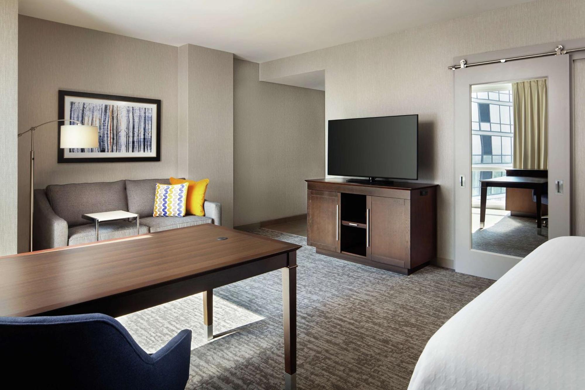 Hampton Inn & Suites Teaneck/Glenpointe Exteriér fotografie
